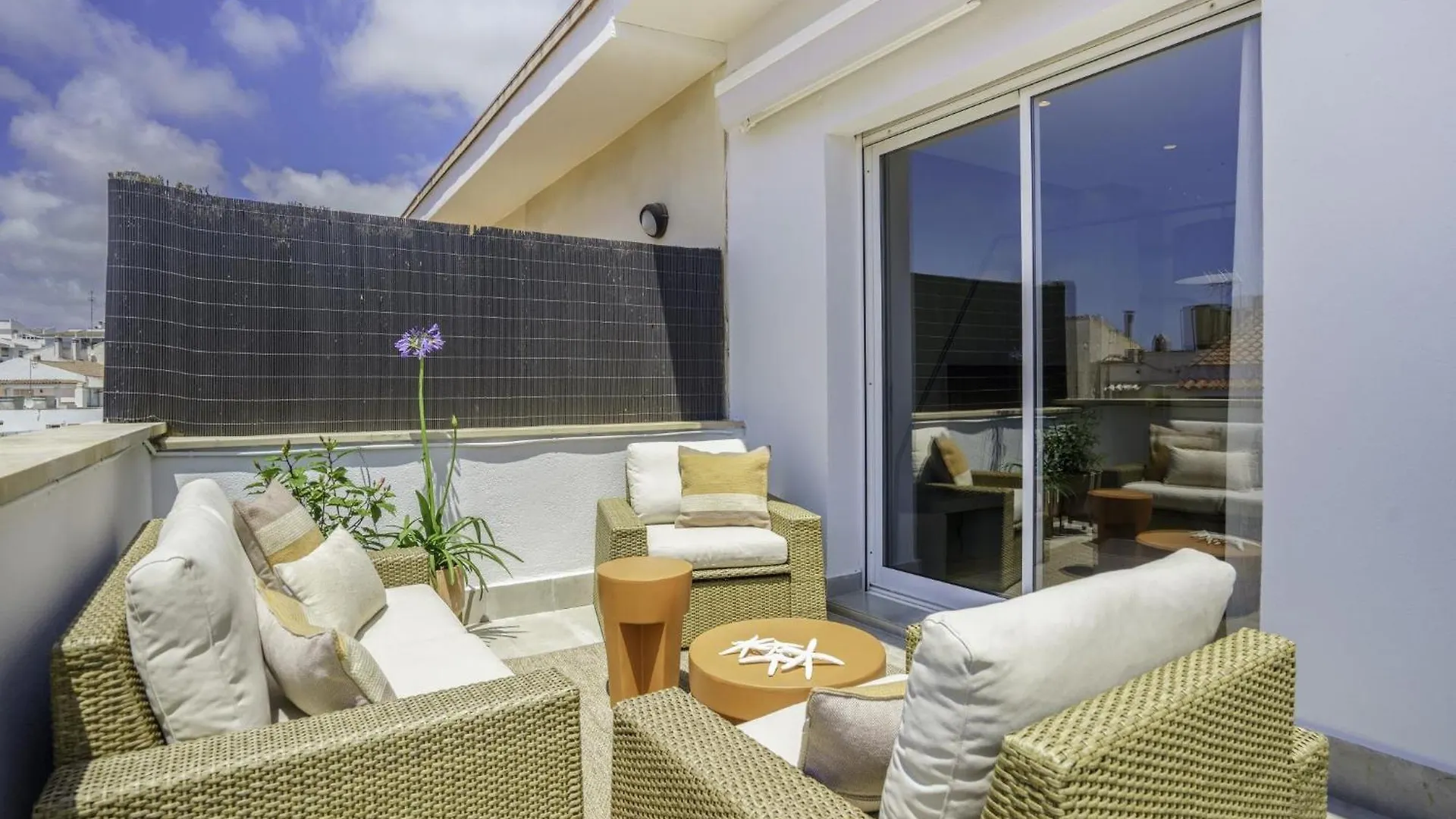 Sitges Spaces Mediterranean Penthouse アパート